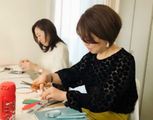 札幌パーソナルカラーの資格取得・学ぶサロンの様子